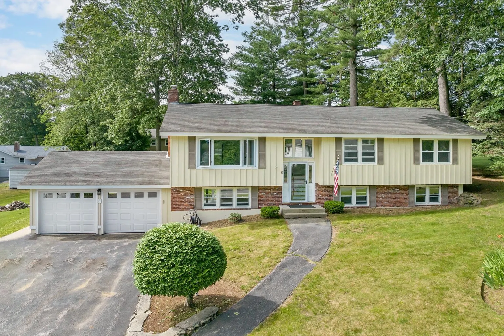 6 Longwood Road Salem NH 03079