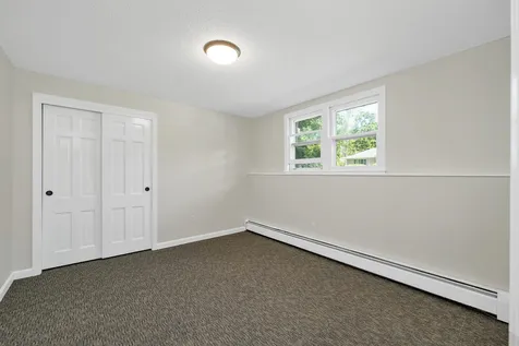 6 Longwood Road Salem NH 03079