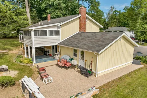 6 Longwood Road Salem NH 03079