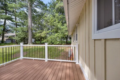 6 Longwood Road Salem NH 03079