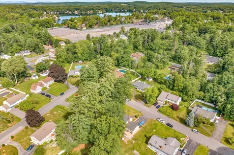 6 Longwood Road Salem NH 03079