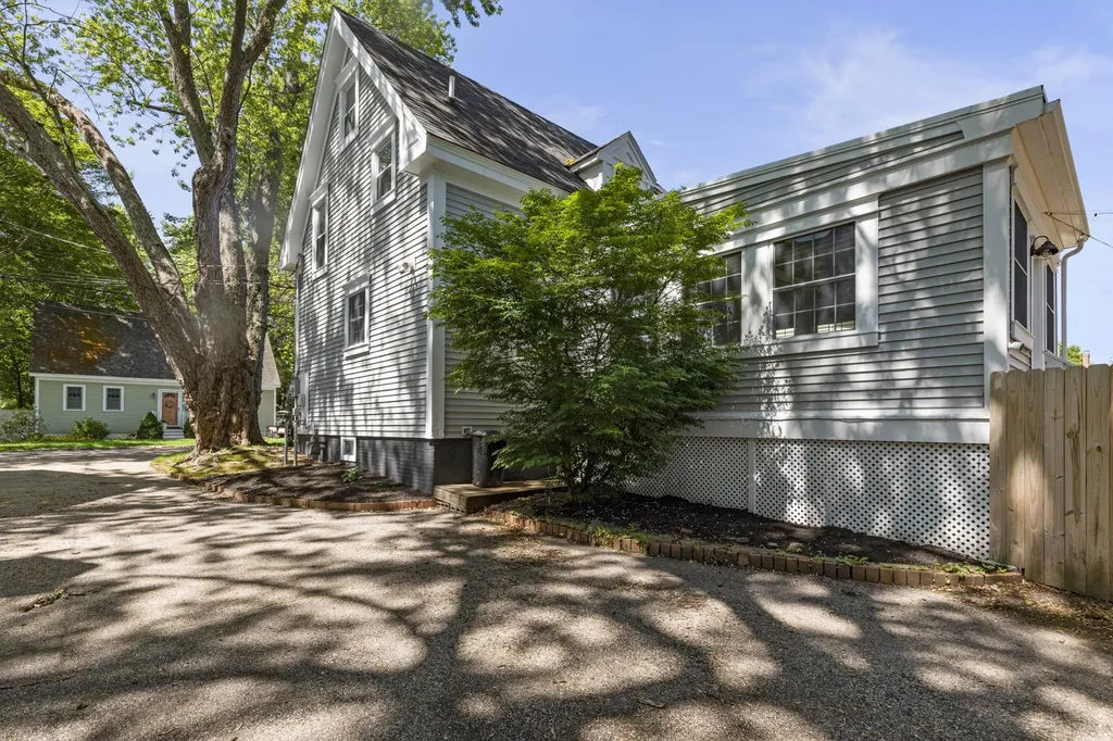 111 Stark Street Portsmouth NH 03801