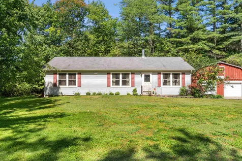 21 Clark Road Londonderry NH 03053