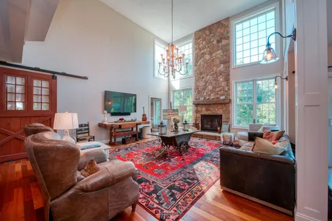 17 Burnham Road Windham NH 03087