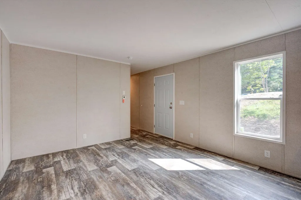 133 Estate Drive Barrington NH 03825