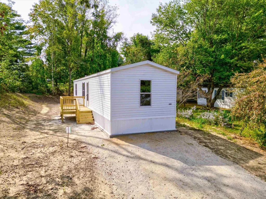 133 Estate Drive Barrington NH 03825