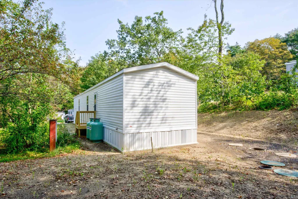 133 Estate Drive Barrington NH 03825