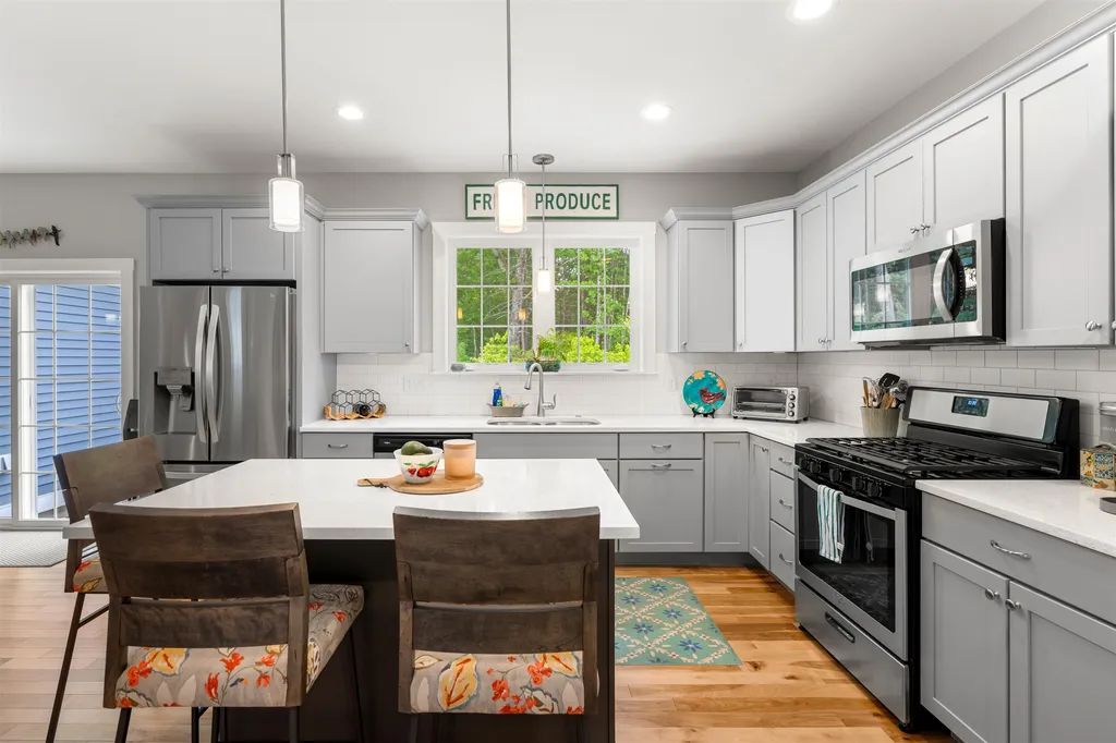 7 Sage Drive Hampton NH 03842