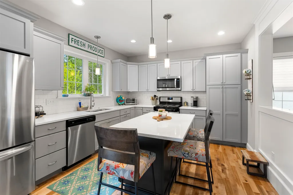 7 Sage Drive Hampton NH 03842