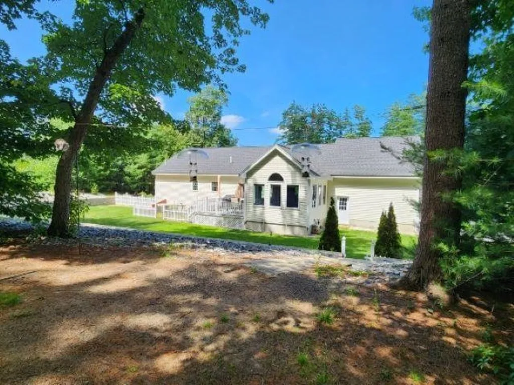 553 Charles Bancroft Highway Litchfield NH 03052