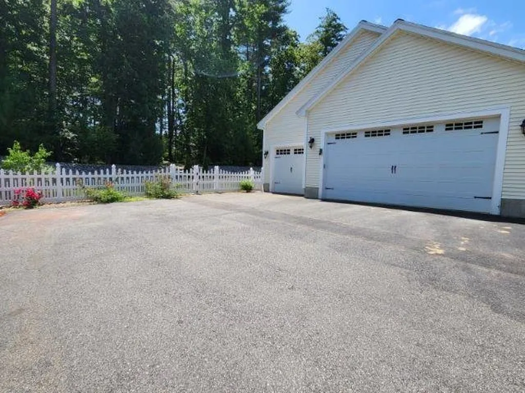 553 Charles Bancroft Highway Litchfield NH 03052
