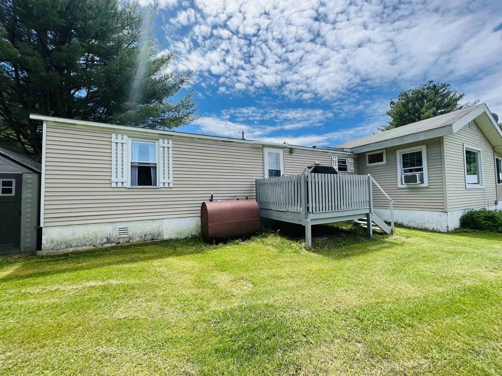 122 Ingalls Lane Lyndon VT 05851