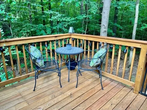 17 Fox Hill Lane Conway NH 03813