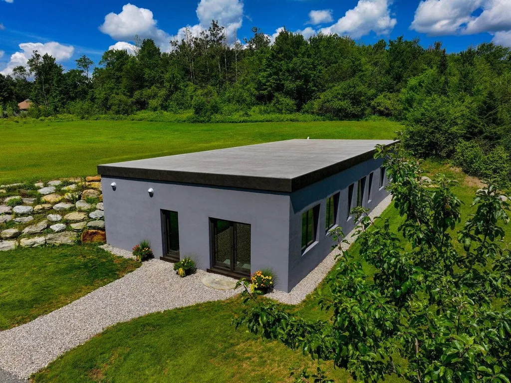 152 Wolf Lane Lincoln VT 05443