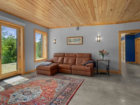 152 Wolf Lane Lincoln VT 05443