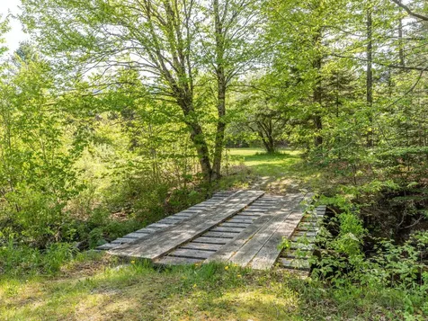 152 Wolf Lane Lincoln VT 05443