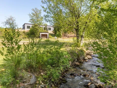 152 Wolf Lane Lincoln VT 05443
