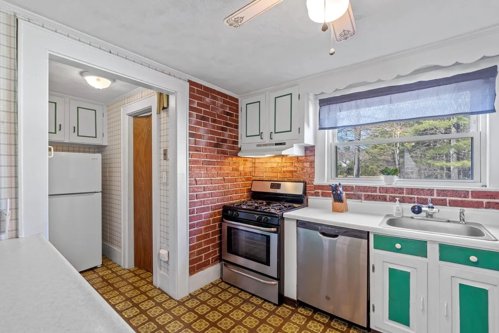 306 Gilford Avenue Gilford NH 03249