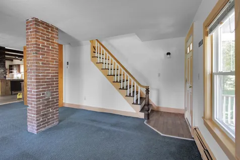 13 Pleasant Street Plymouth NH 03264