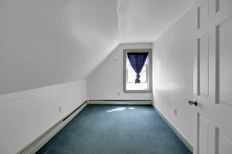 13 Pleasant Street Plymouth NH 03264