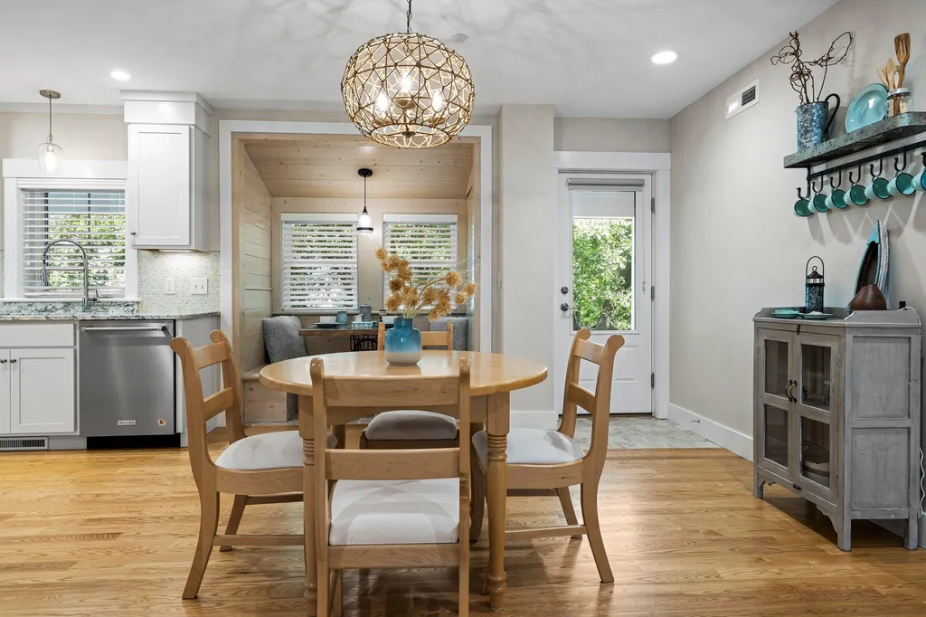 792 Sagamore Avenue Portsmouth NH 03801