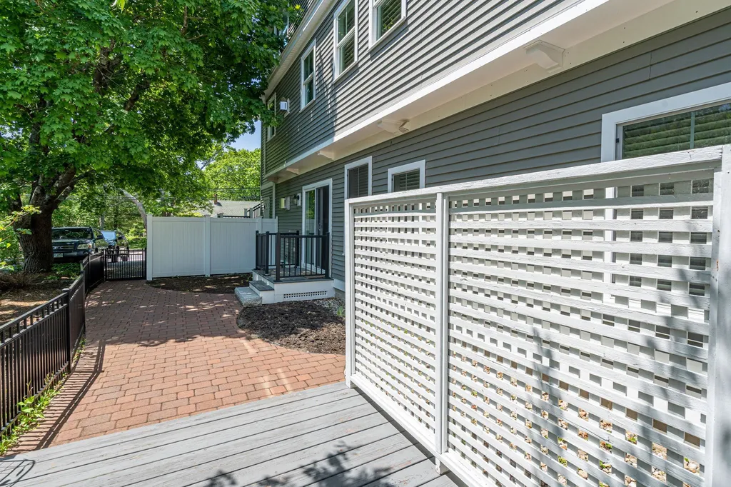 792 Sagamore Avenue Portsmouth NH 03801