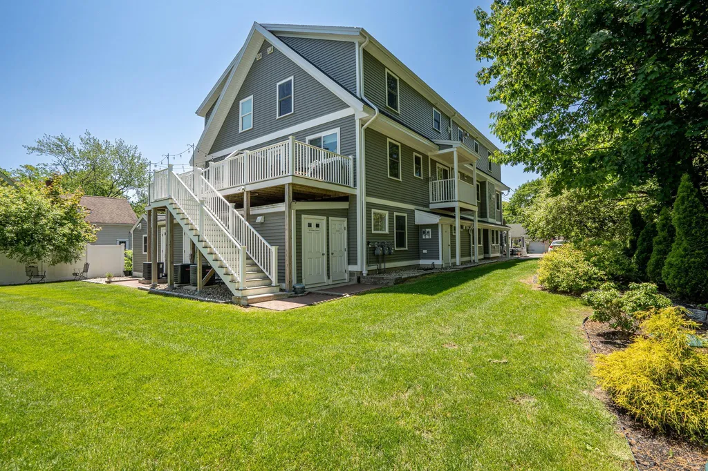 792 Sagamore Avenue Portsmouth NH 03801