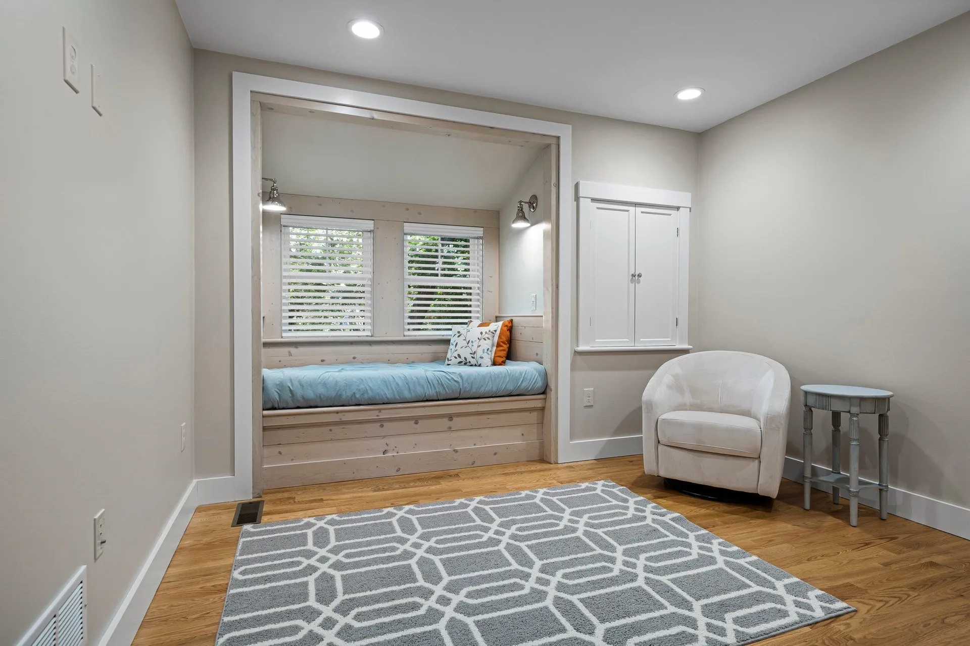 792 Sagamore Avenue Portsmouth NH 03801
