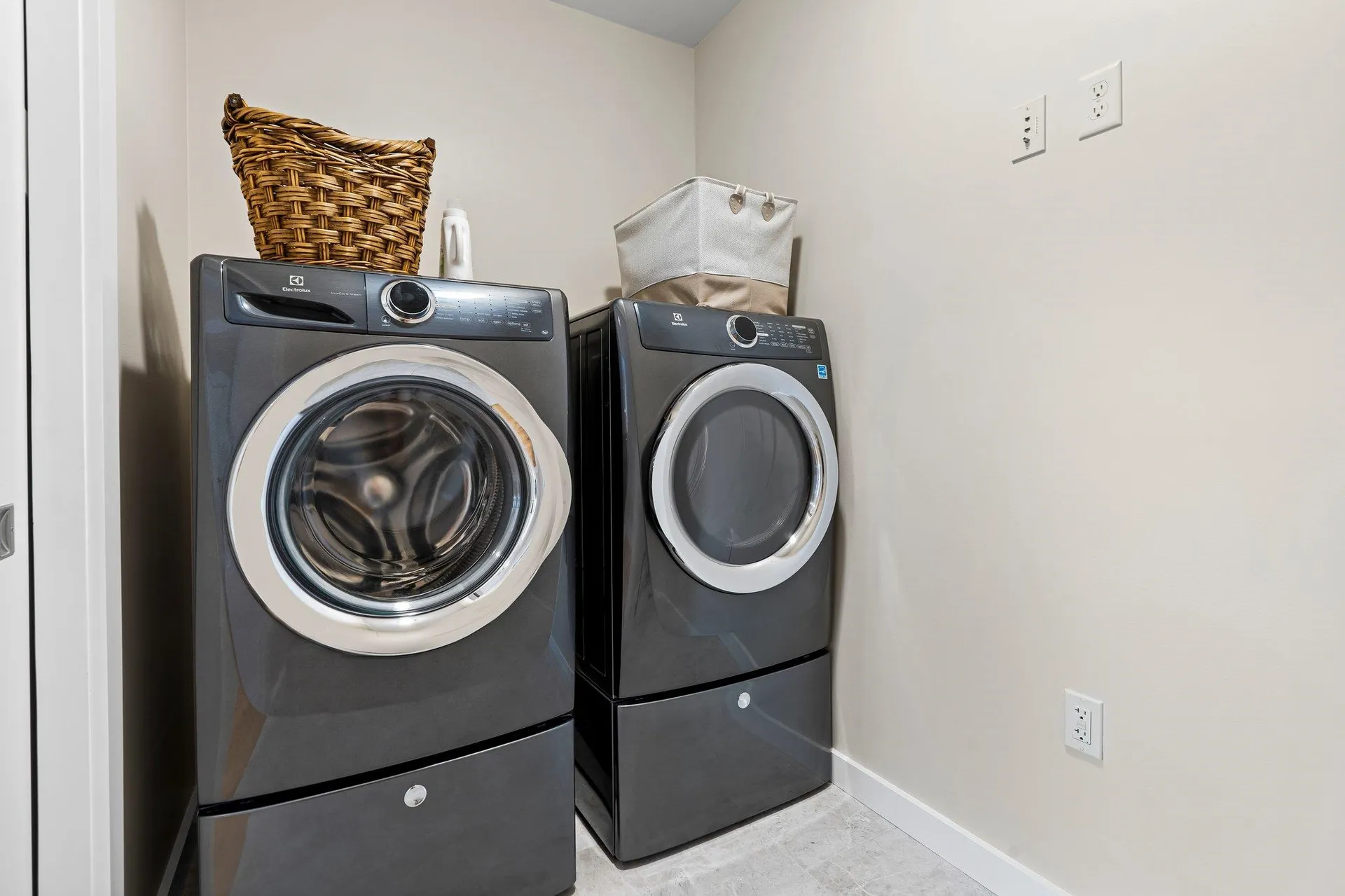 792 Sagamore Avenue Portsmouth NH 03801