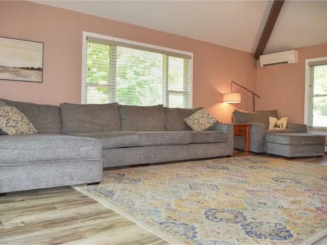 35 Jonzetta Court Milton VT 05468