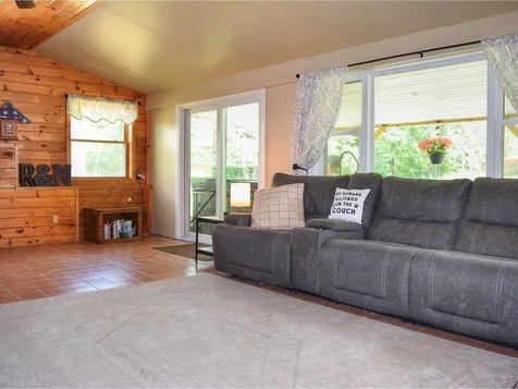 35 Jonzetta Court Milton VT 05468