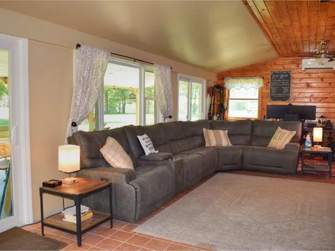 35 Jonzetta Court Milton VT 05468