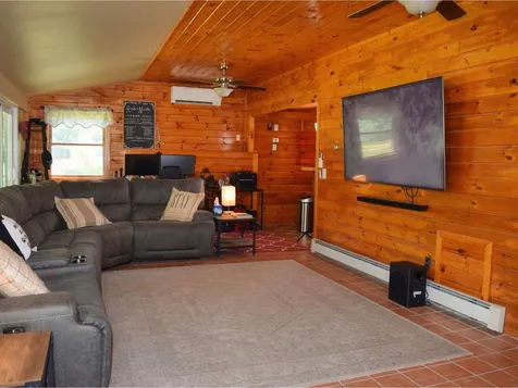 35 Jonzetta Court Milton VT 05468