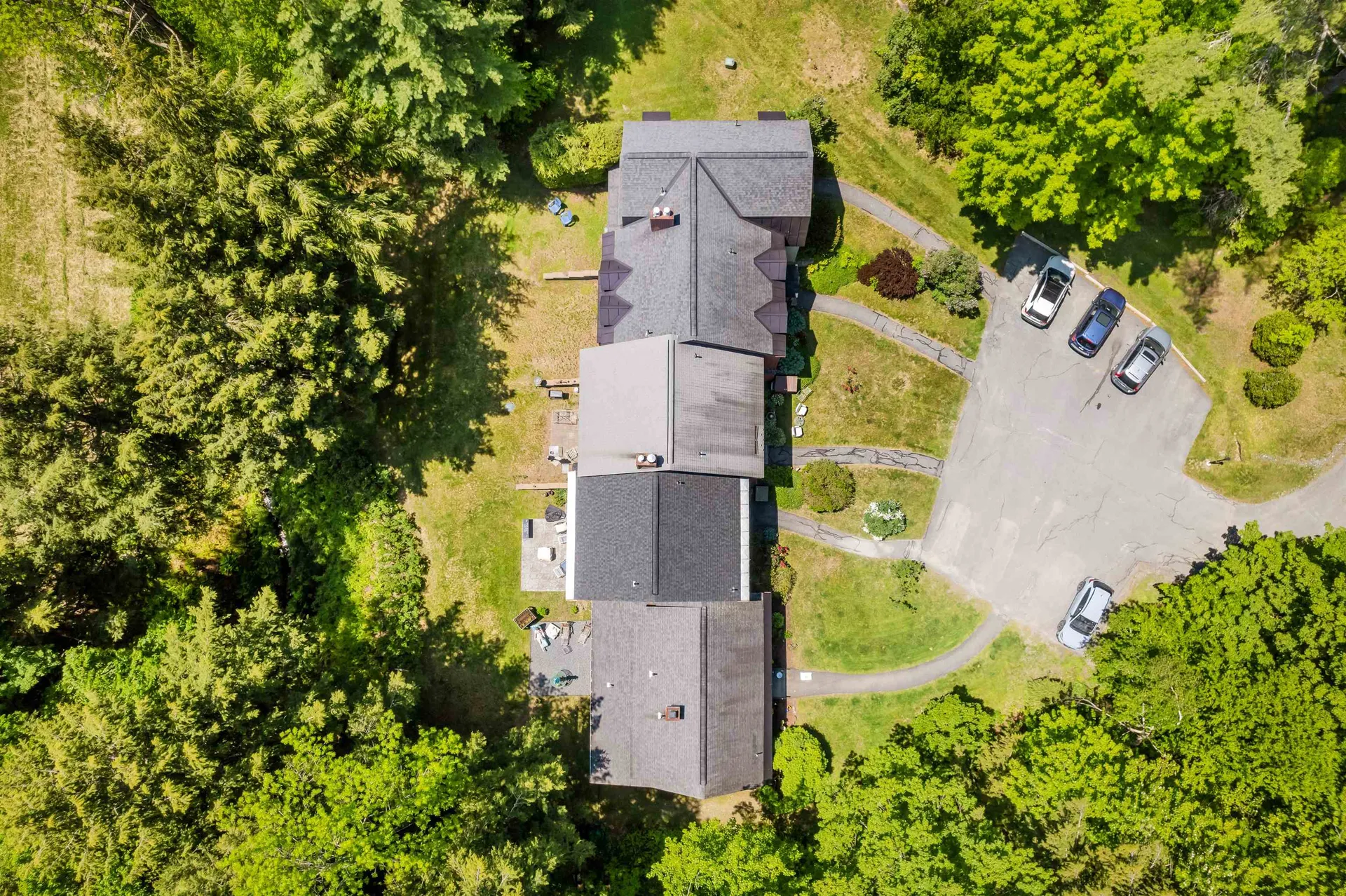 824 Hard Road Hartford VT 05059
