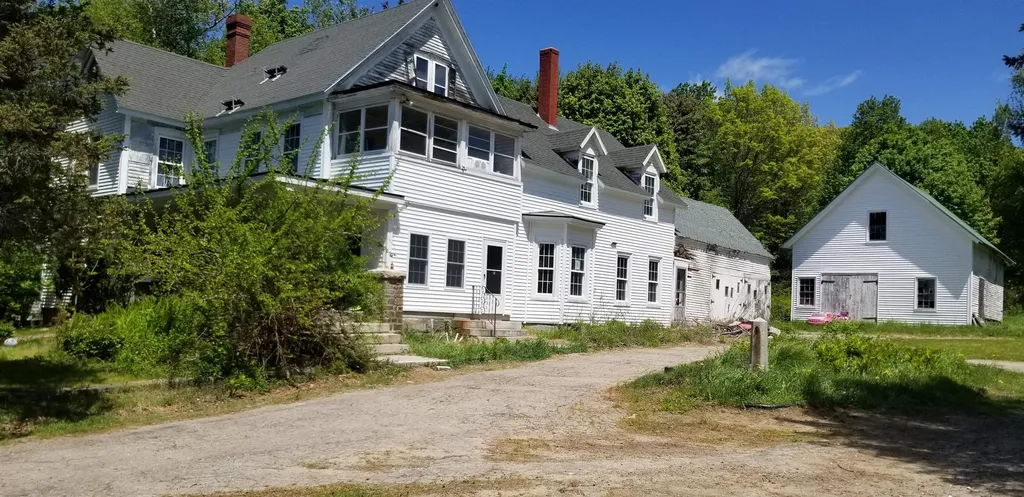 67 Pleasant Street Hooksett NH 03106