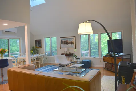 847 Cove Drive Grantham NH 03753