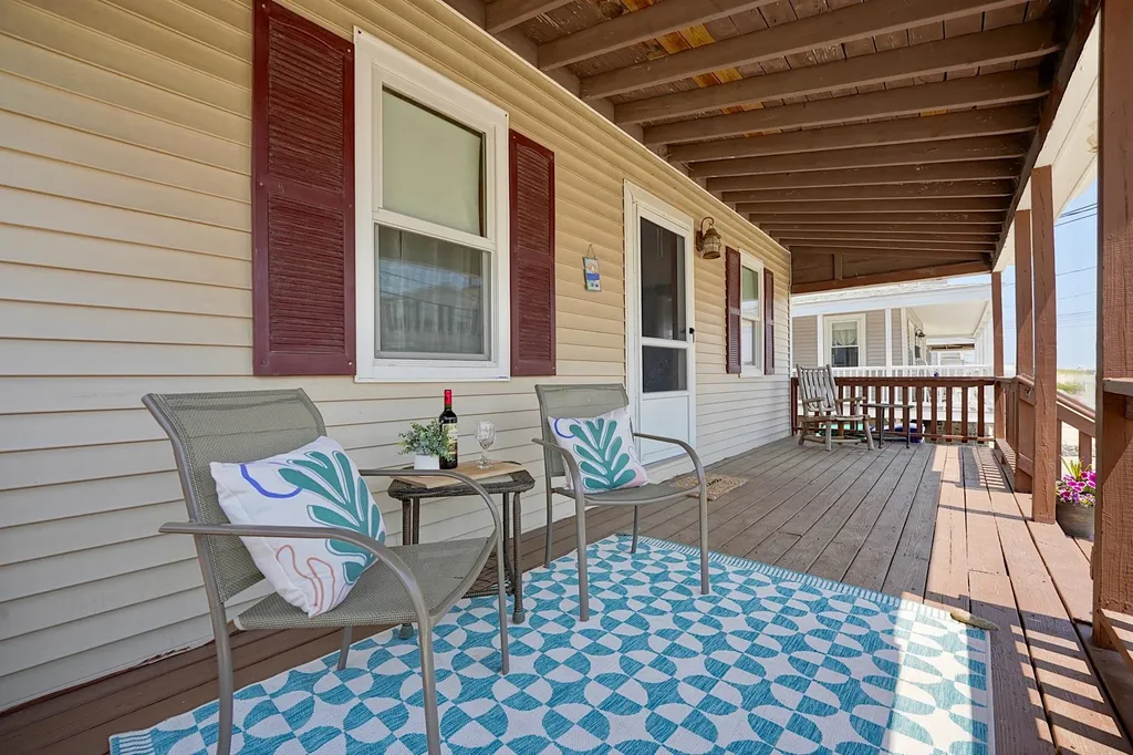 15 Boston Avenue Hampton NH 03842