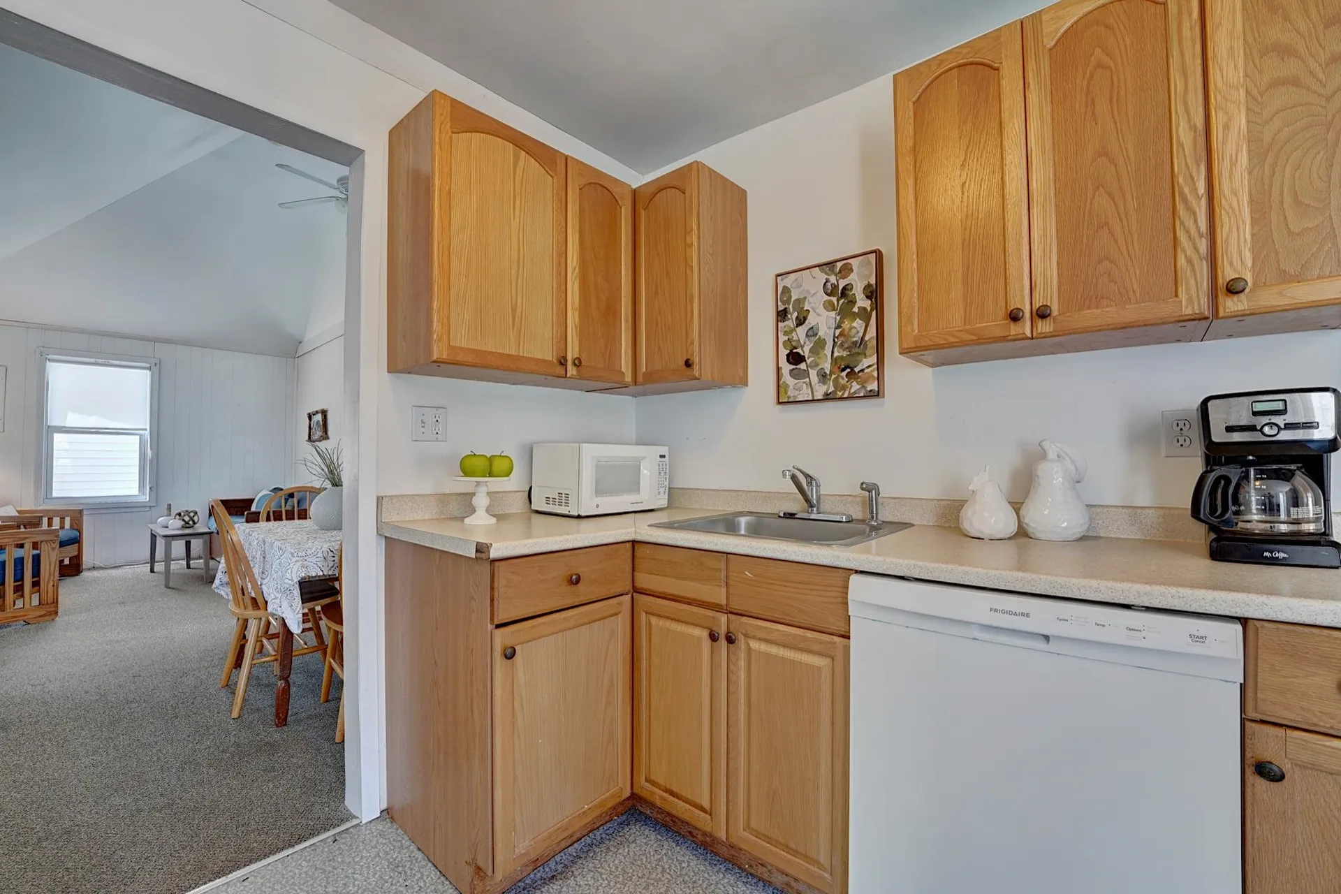 15 Boston Avenue Hampton NH 03842