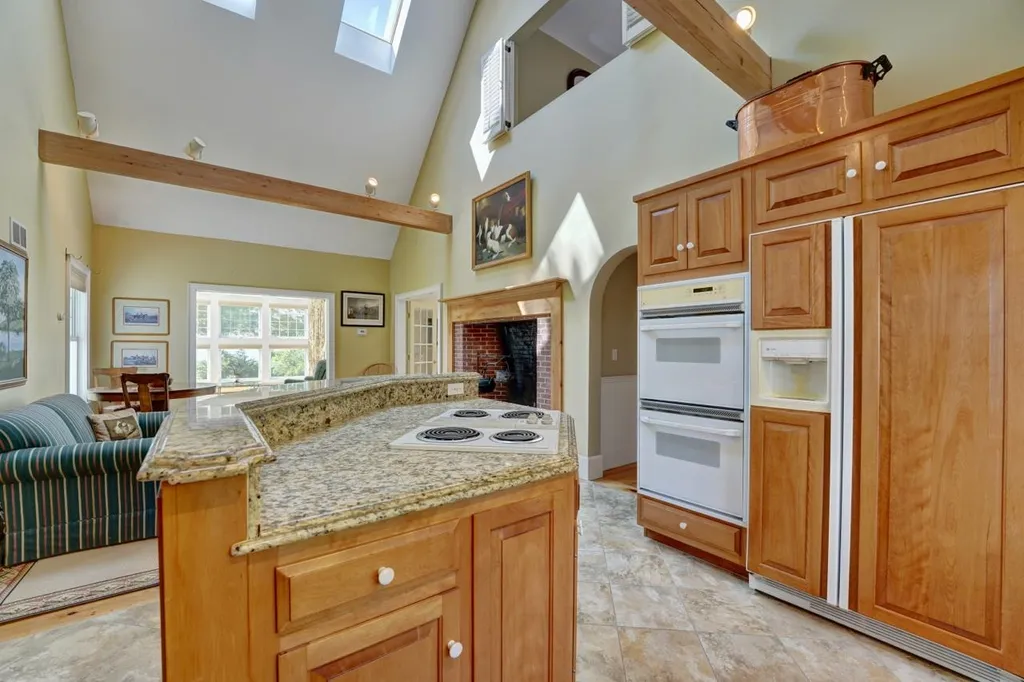 31 Tidewater Farm Road Greenland NH 03840