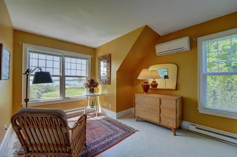 31 Tidewater Farm Road Greenland NH 03840