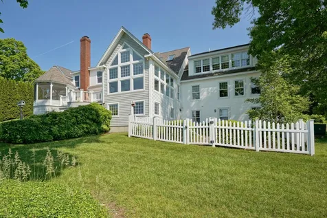 31 Tidewater Farm Road Greenland NH 03840
