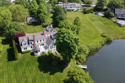 31 Tidewater Farm Road Greenland NH 03840