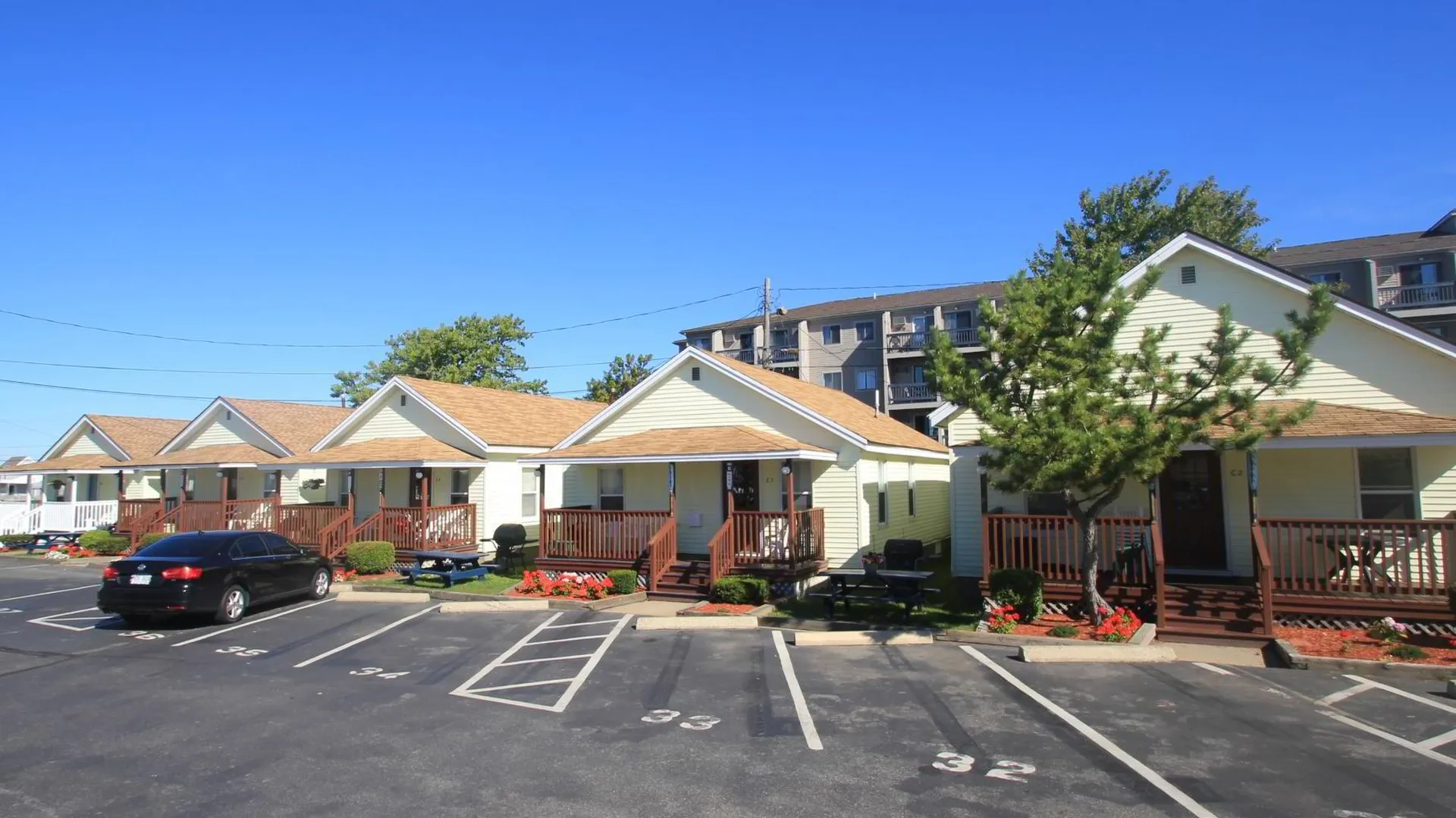 40 Ashworth Avenue Hampton NH 03842