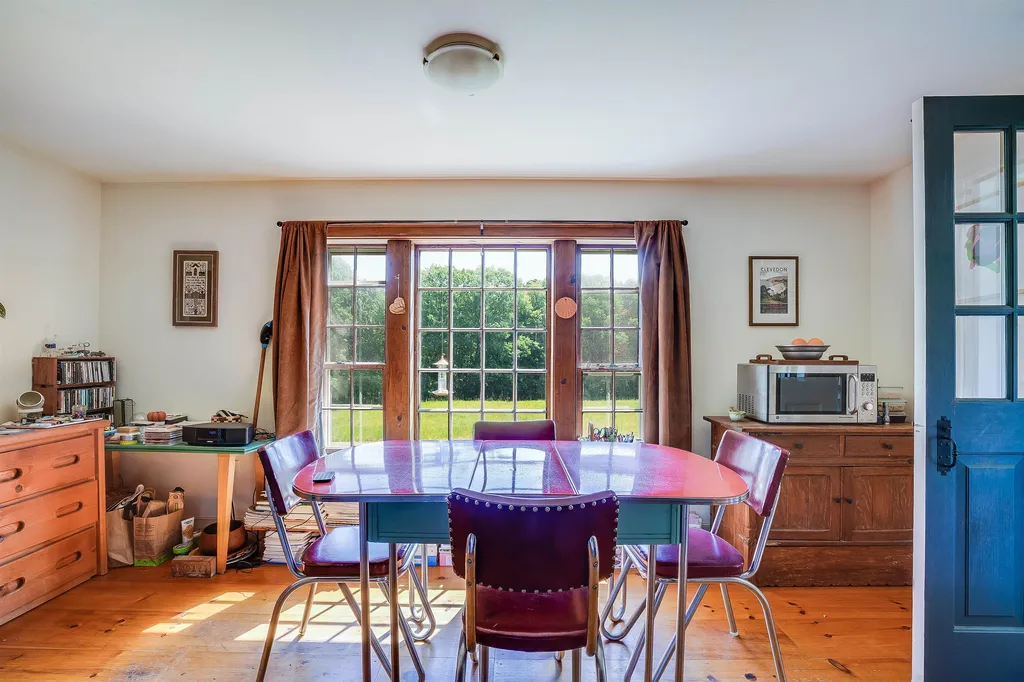 151 Perley Road Francestown NH 03043-0000