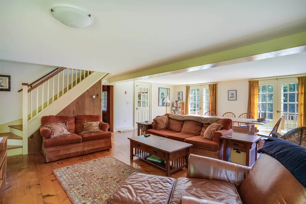 151 Perley Road Francestown NH 03043-0000