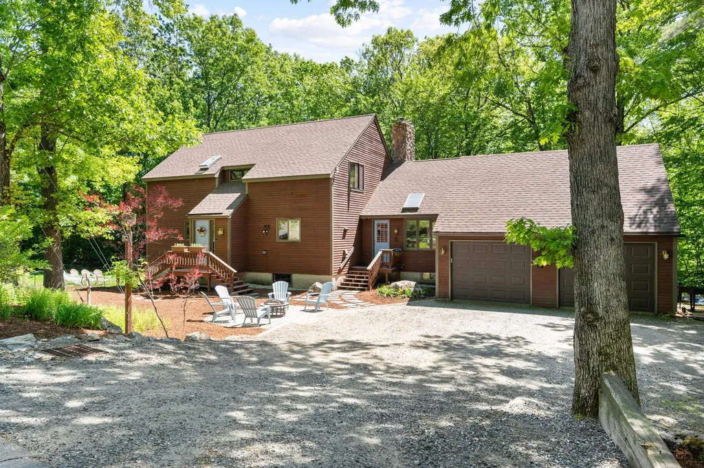 22 Oberdorf Street Moultonborough NH 03254