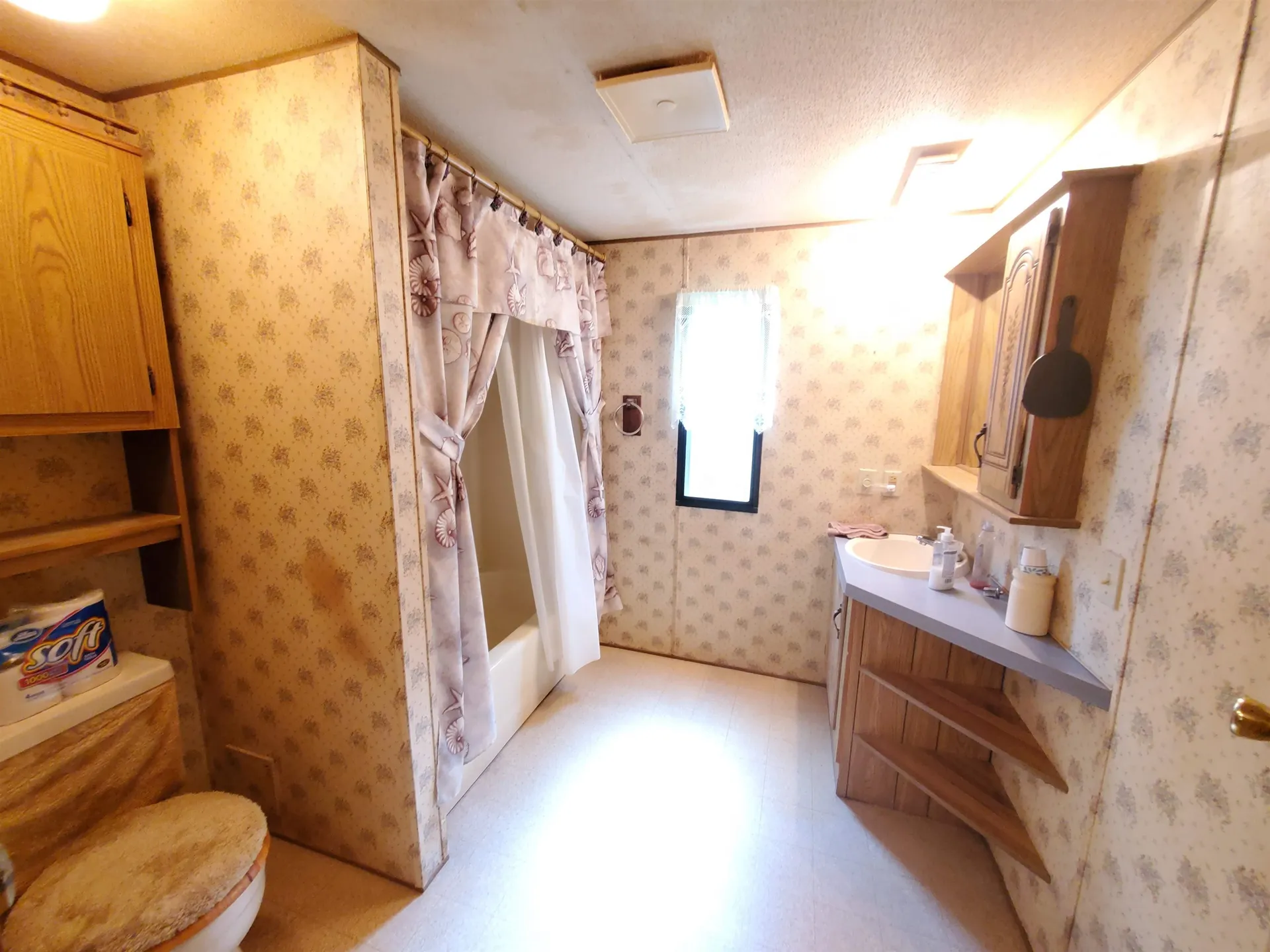 98 Lockehaven Road Enfield NH 03748