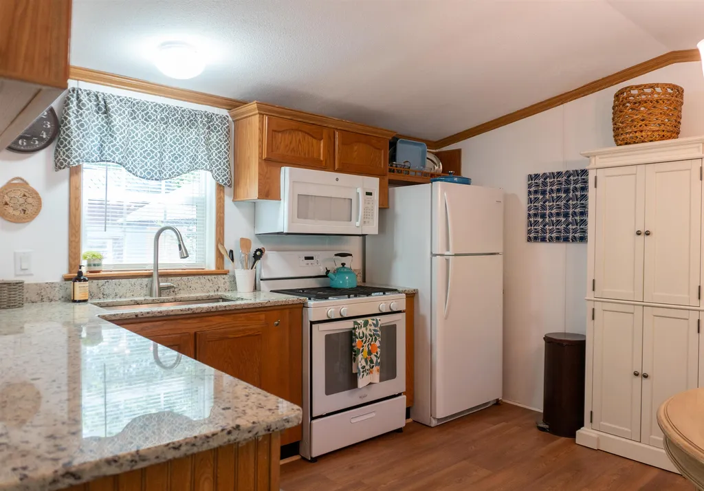 7 Lilac Street Exeter NH 03833