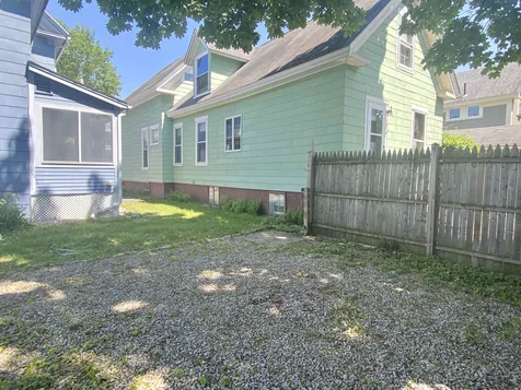 15 Essex Street Concord NH 03301