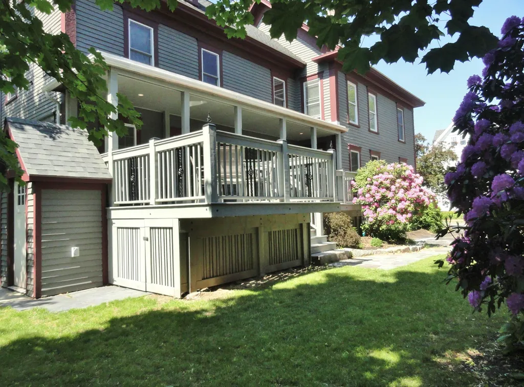 16 Grove Street Concord NH 03301